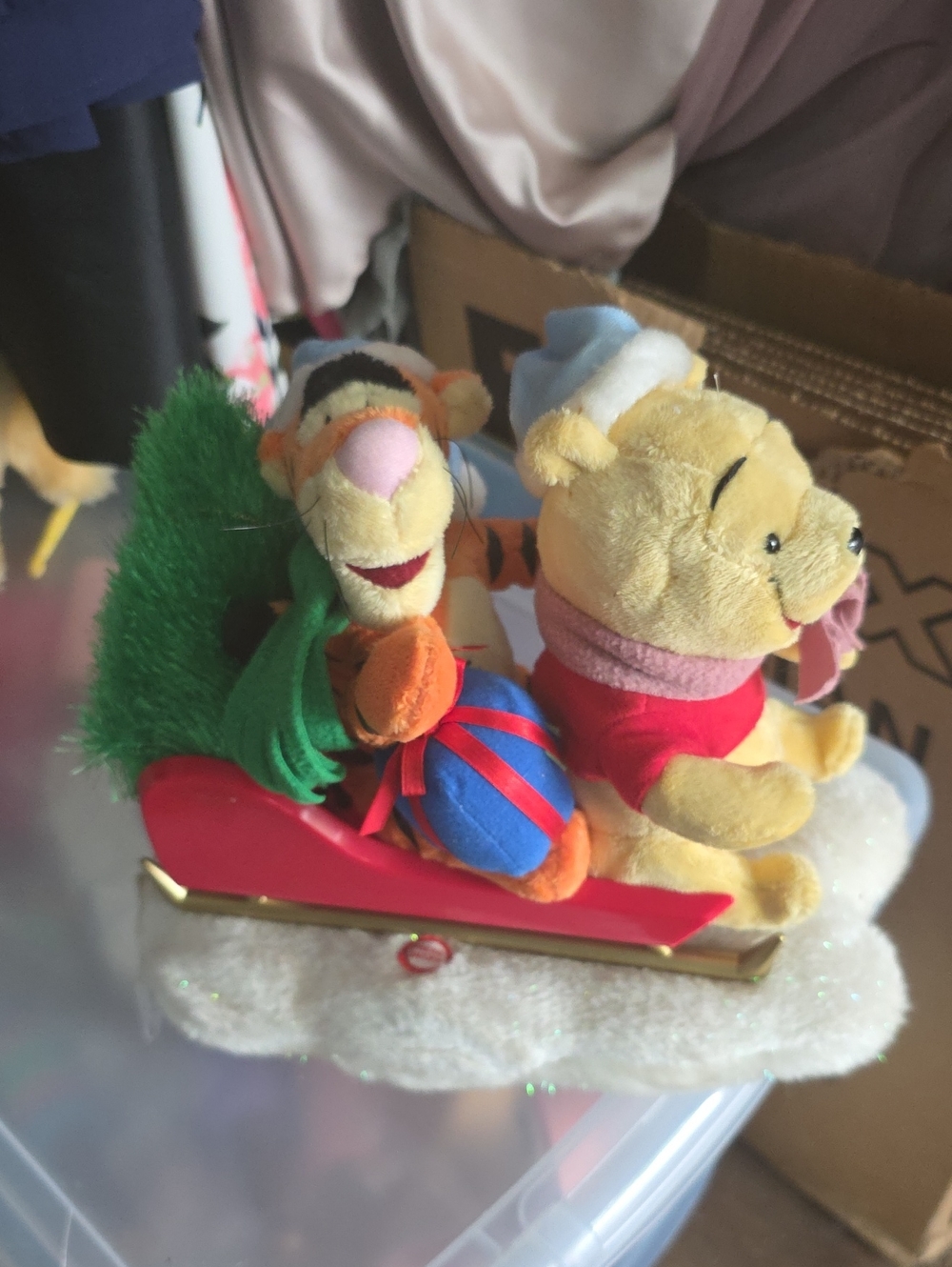 Gemmy Winnie The Pooh & Tigger Sleigh Music Sing Animated Christmas Tree